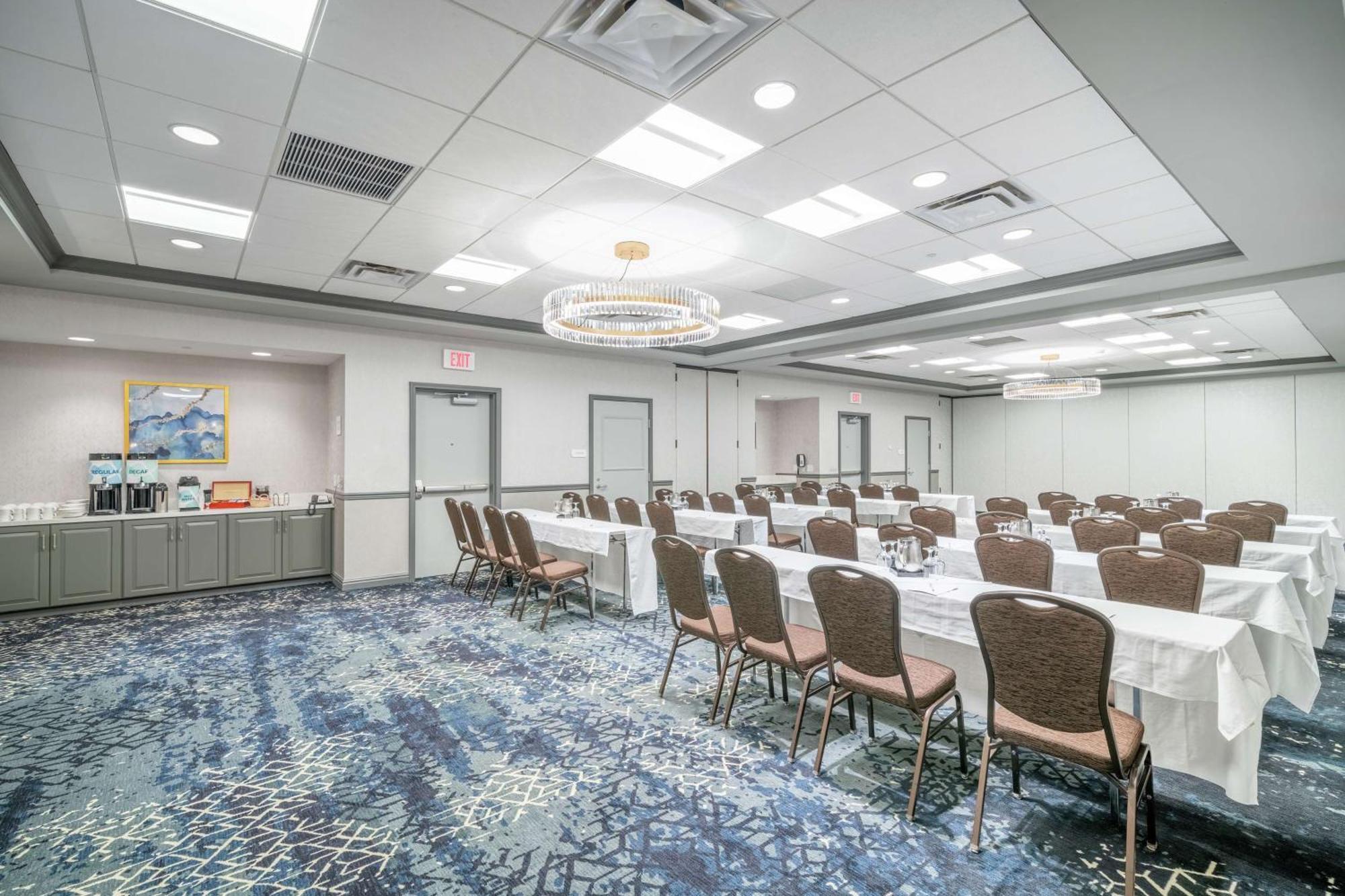 Hilton Garden Inn Pittsburgh/Southpointe Canonsburg Екстериор снимка