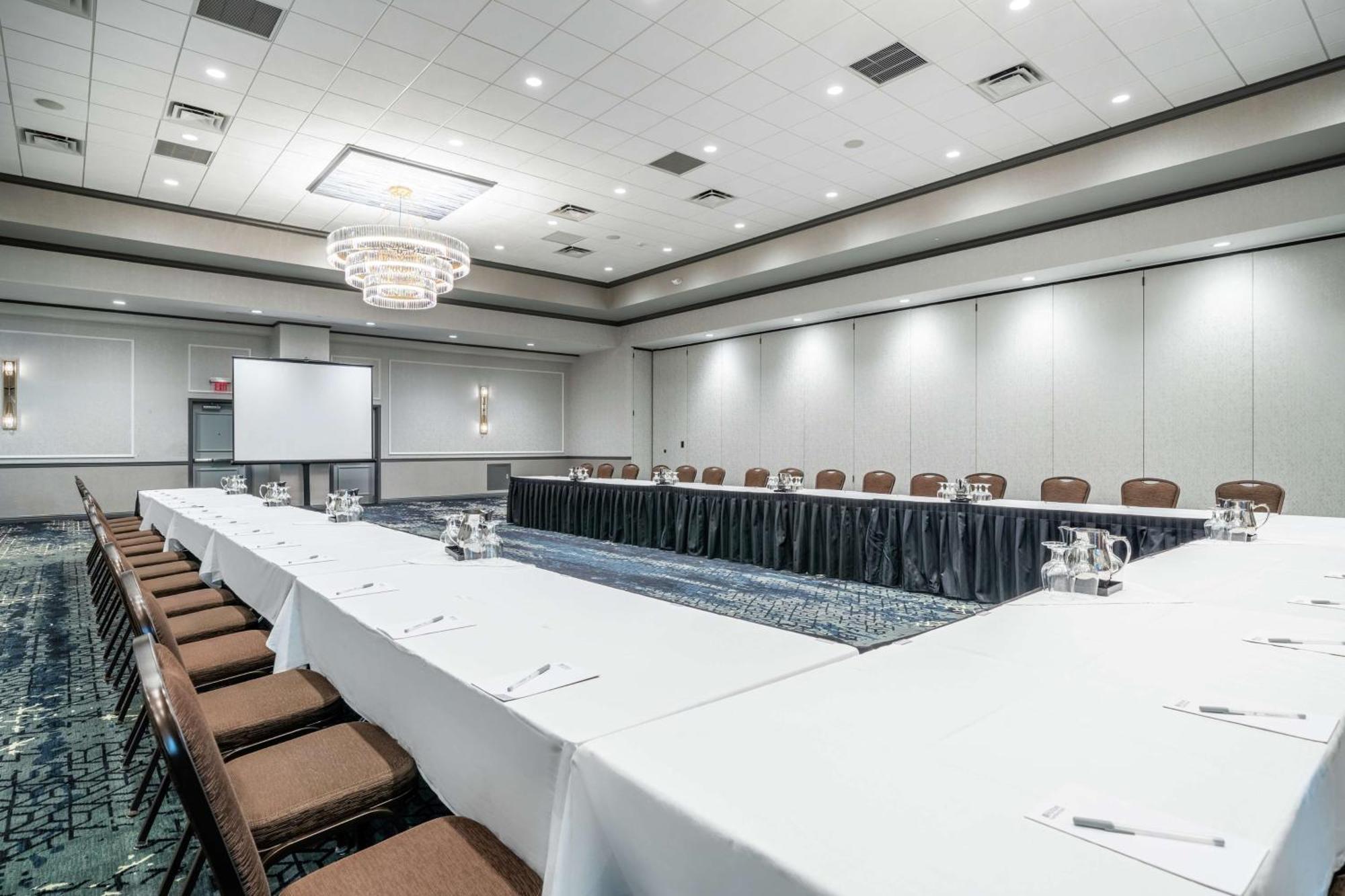 Hilton Garden Inn Pittsburgh/Southpointe Canonsburg Екстериор снимка